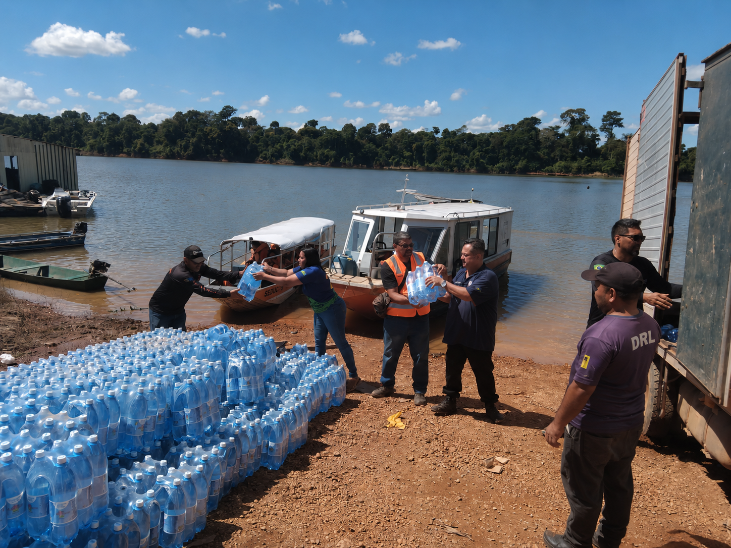 Defesa Civil leva alimentos, água e assistência a comunidades do distrito de Nazaré 