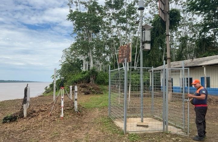 Atividade consistiu na instalação de equipamentos de GPS de última geração