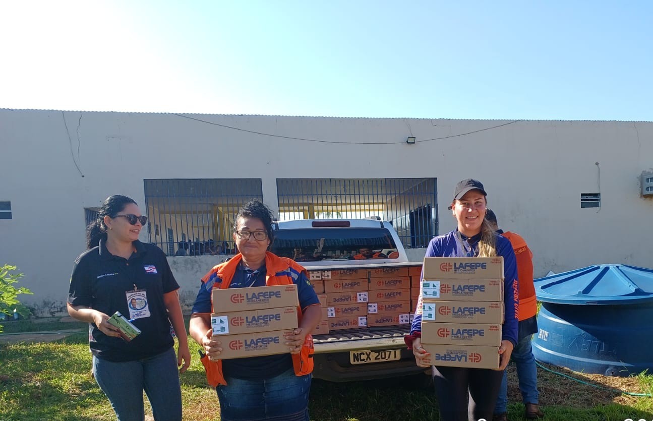 Defesa Civil distribuiu 150 kits de limpeza e 150 caixas de hipoclorito de sódio